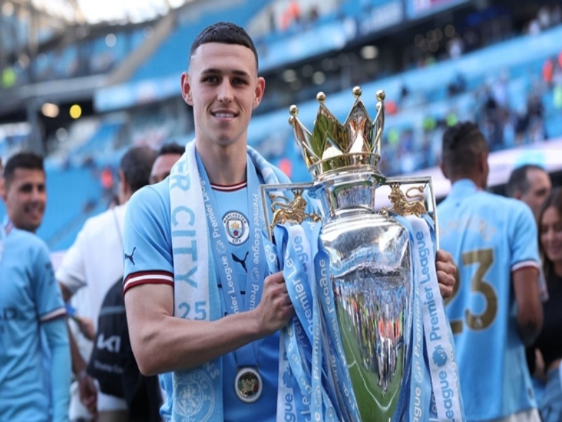 Kiểu tóc Phil Foden đầy phong độ