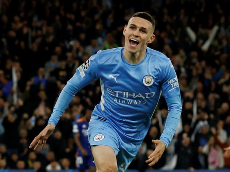 Kiểu tóc Phil Foden khi ghi bàn thắng