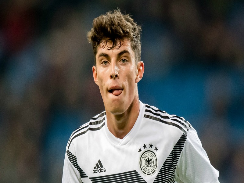 Kiểu tóc lộn xộn của Kai Havertz