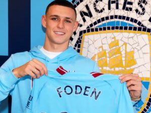 Cầu thủ bóng đá Phil Foden